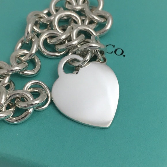 7" Tiffany & Co Blank Heart Tag Charm Bracelet in Silver Blue Box or Pouch - Picture 5 of 6